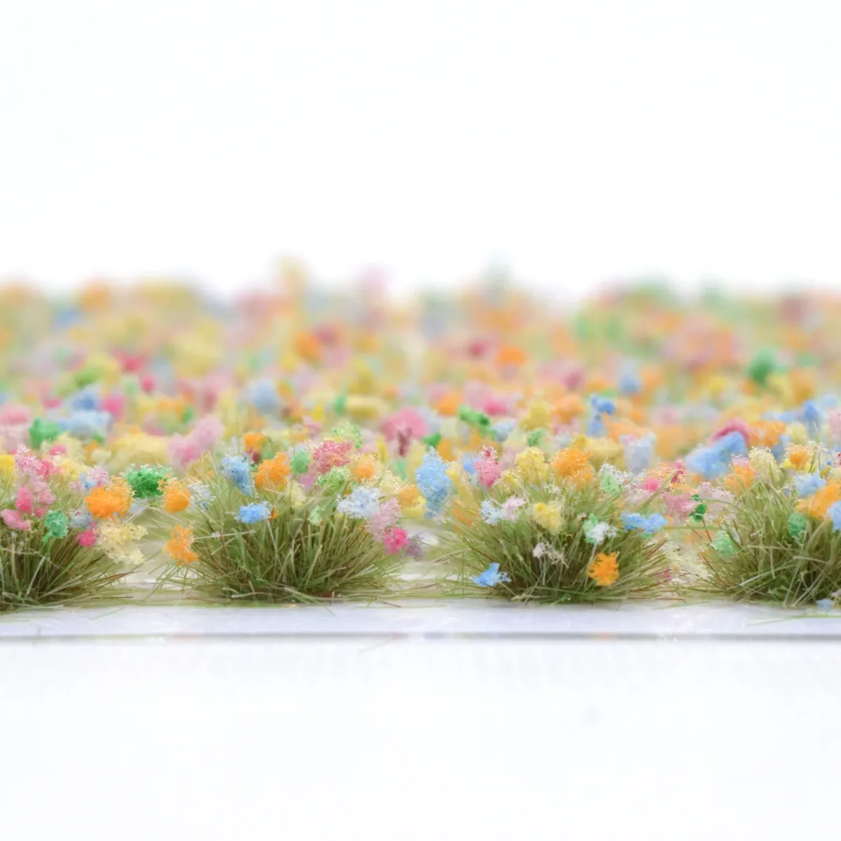 Grasbüschel 10 mm - Sommerwiese - für Diorama -Modelleisenbahn - Tabletop Gelände – realistische Miniaturvegetation