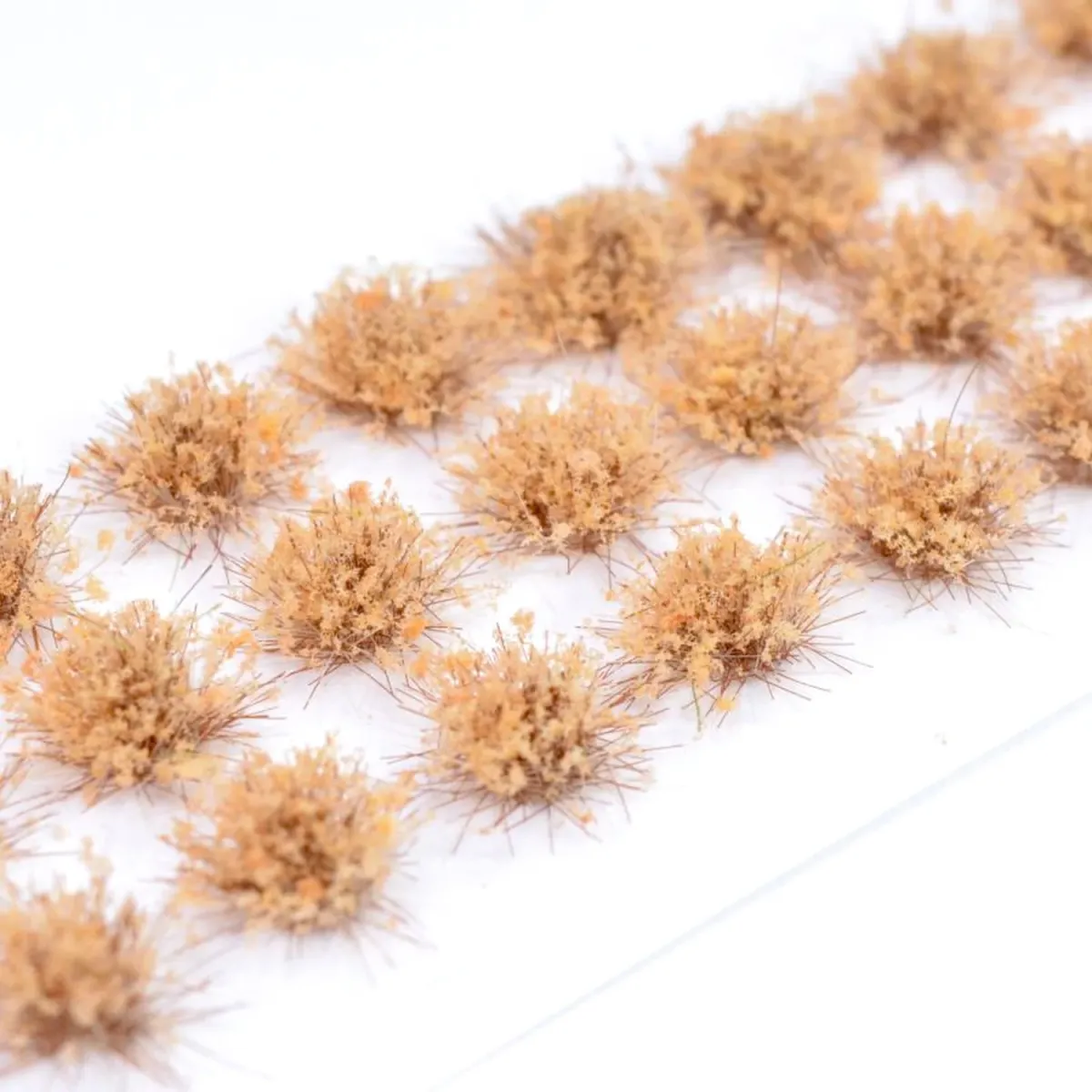 Klassische Grasbüschel 4–6 mm - Sandsteppe - realistische Standard-Vegetation für Modellbau und Tabletop Gelände