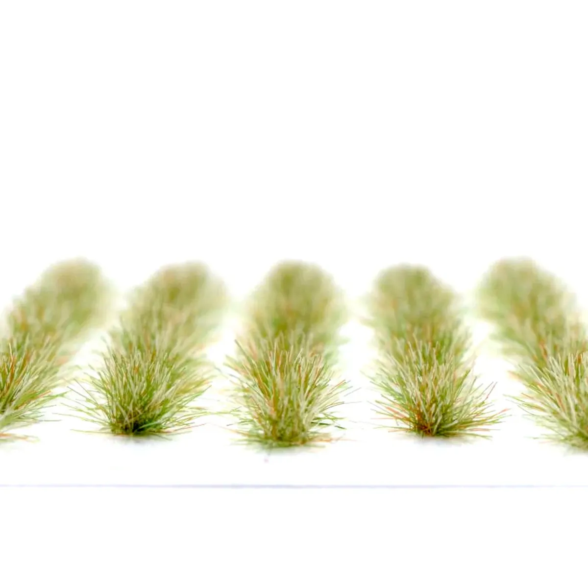 Feine Grasbüschel 2–4 mm – Wildgras No.4 - niedrige Miniatur Vegetation für Diorama, Tabletop und Modelleisenbahn