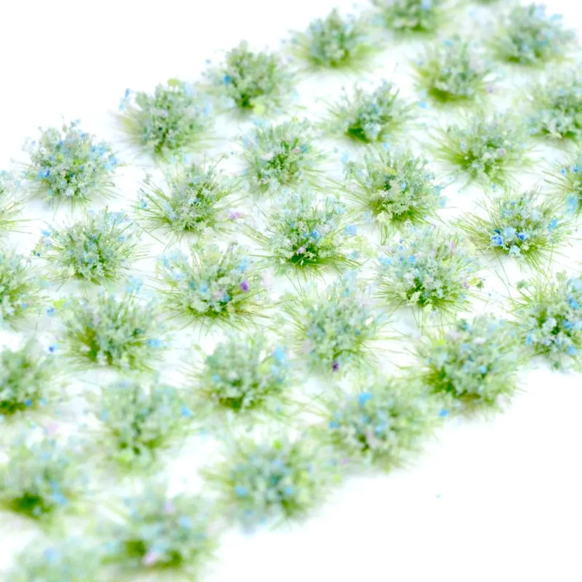 Feine Grasbüschel 2–4 mm - Krokusblüte - niedrige Miniatur Vegetation für Diorama, Tabletop und Modelleisenbahn