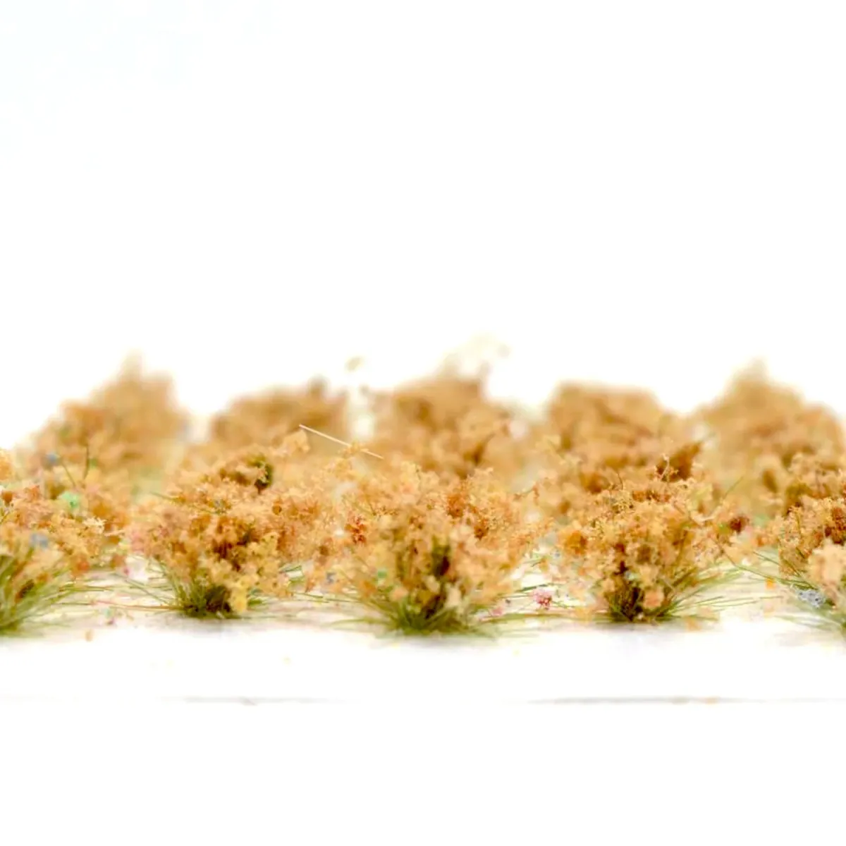 Feine Grasbüschel 2–4 mm - Waldboden - niedrige Miniatur Vegetation für Diorama, Tabletop und Modelleisenbahn