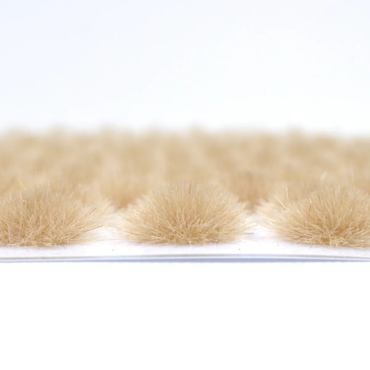 Wildgras Wiesenrand 6 mm – handgefertigte Grasbüschel für Diorama, Tabletop und Modelleisenbahn